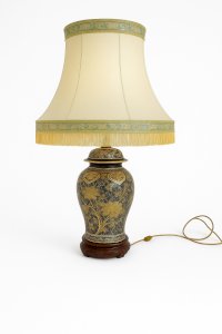 Superb porcelain lamp from Paris Unique piece from the 1960s Black and Gold