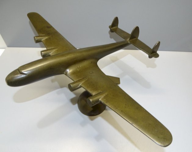 -SUPERBE MAQUETTE AVION LANCASTER U.S.A en BRONZE TRAVAIL ARTISANAL COLLECTION D