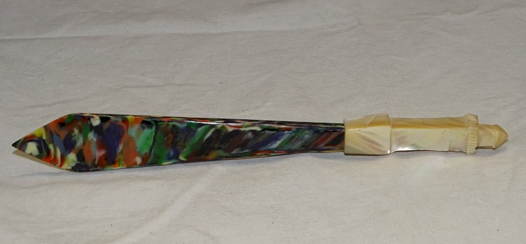 -SUPERBE OUVRE LETTRE BAKELITE et NACRE SOUVENIR DE FOURAS 1900 PHARE NACRE   D