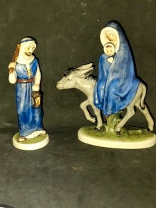 superbe paire de sculpture signée Goebel west germany en bon etat