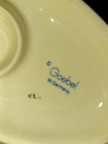 superbe paire de sculpture signée Goebel west germany en bon etat