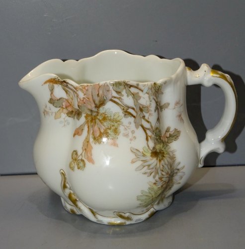 -SUPERBE PETIT POT A LAIT CREMIER PORCELAINE DE HAVILAND LIMOGES  Déco FLEURS  D
