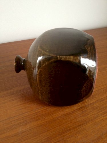 SUPERBE PETIT VASE EN CERAMIQUE SIGNE ANNEES 50 60 
