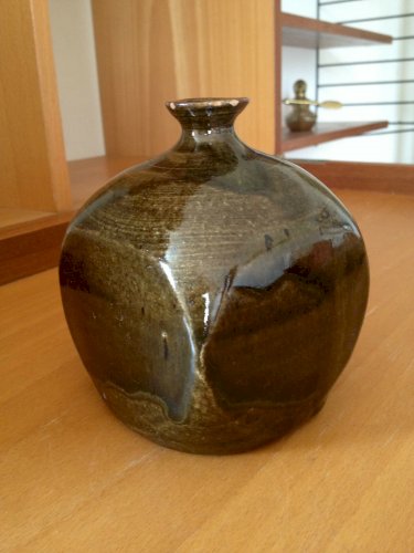 SUPERBE PETIT VASE EN CERAMIQUE SIGNE ANNEES 50 60 