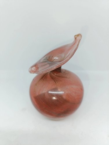 superbe petit vase souffle  portant une etiquette Atelier vasarhelyi glaskunst