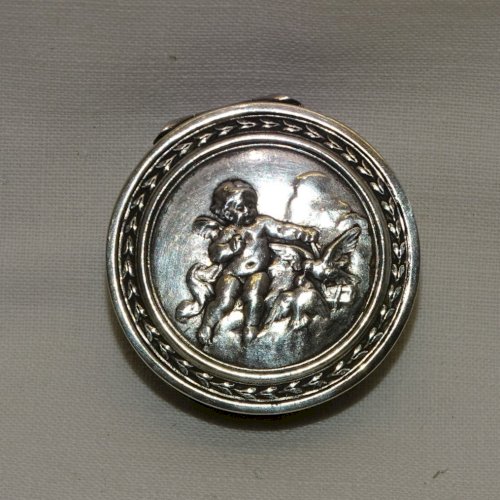 -SUPERBE PETITE BOITE A PILULES EN ARGENT Poinçon tête sanglier int. VERMEIL  D