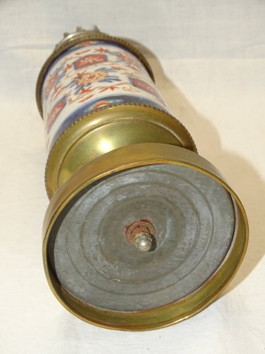 -SUPERBE PIED DE LAMPE A PETROLE PORCELAINE IMARI et LAITON AVEC sa TÊTE     D