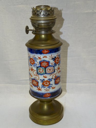 -SUPERBE PIED DE LAMPE A PETROLE PORCELAINE IMARI et LAITON AVEC sa TÊTE     D