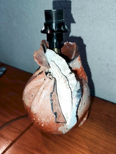 superbe pied de lampe en gres signé La Borne ? en bon etat