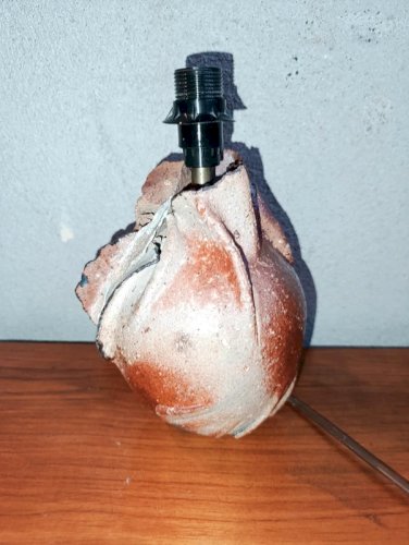 superbe pied de lampe en gres signé La Borne ? en bon etat