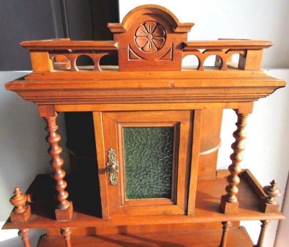 SUPERBE, rare buffet 1900 style Henry II, jouet bois, meuble de poupée, H: 70 cm