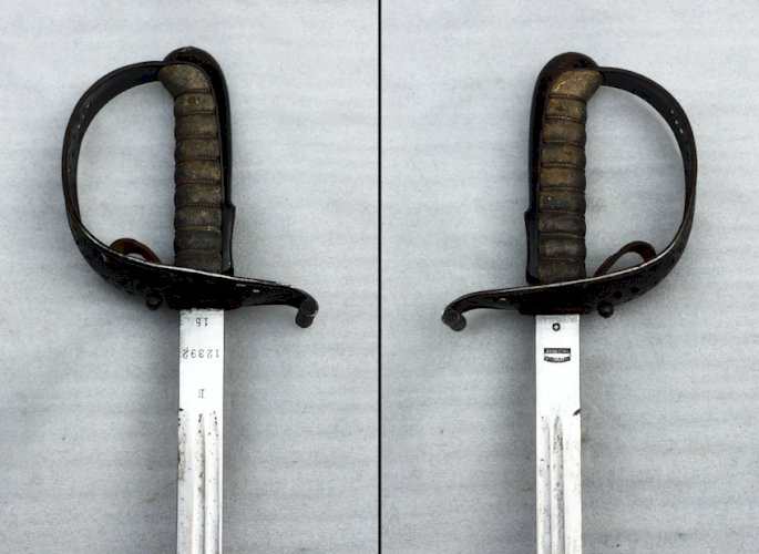 SUPERBE & RARE SABRE D'OFFICIER DE CAVALERIE SUISSE WAFFENFABRIK NEUHAUSEN XIX ORIGINAL 