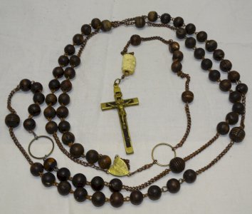 - SUPERB ROSARY CROSS JESUS CHRIST HEAD BEAD & SKULL BONE XIX D