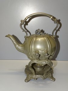 -SUPERBE SAMOVAR ART NOUVEAU EN ETAIN COLLECTION DECO VITRINE    D