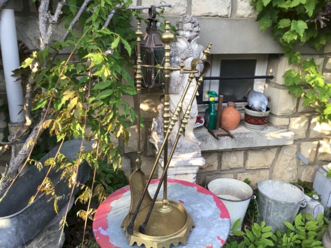 Superbe SERVITEUR DE CHEMINÉE EN BRONZE ou laiton épais d’excellente facture