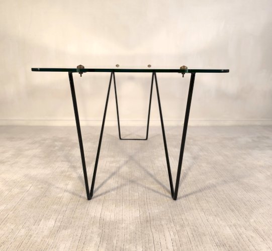 ? Superbe table basse asymétrique AIRBORNE 1950’s verre et métal laqué Made In Montreuil ?
