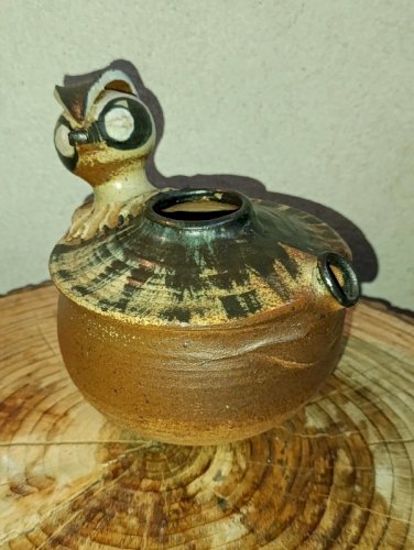 superbe théière en gres de la borne? poignee tete oiseau en bon etat