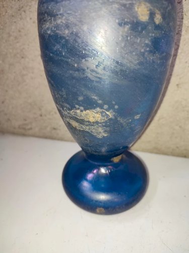superbe vase amphore bleu clair et blanc murano dans le style antique en bon etat
