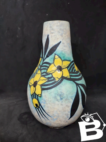 superbe vase art deco à decor floral en ceramique datant des années 1920-1930 signé Louis Dage