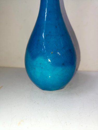 superbe vase bleu premiere partie du 20eme siecle signé Lachenal en bon etat