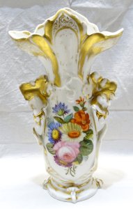 -SUPERBE VASE DE MARIEE PORCELAINE DE PARIS XIXe bouquet fleuri peint dorures  D