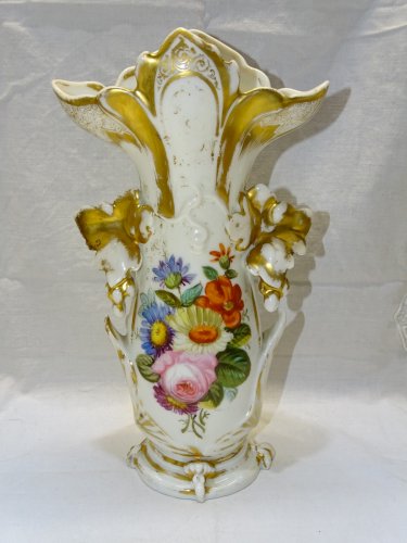 -SUPERBE VASE DE MARIEE PORCELAINE DE PARIS XIXe bouquet fleuri peint dorures  D