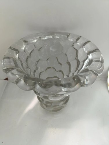 superbe vase en cristal modele nid dabelle de Pierre davesn en bon etat