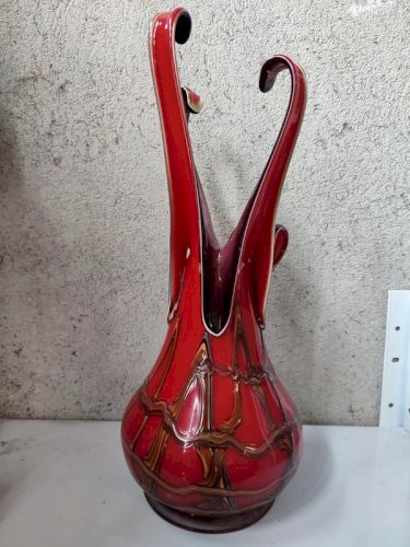 superbe vase  en verre fait main typique de lartiste russe E ZAREH  mais non signé en bon etat