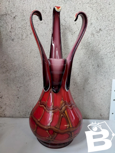 superbe vase  en verre fait main typique de lartiste russe E ZAREH  mais non signé en bon etat