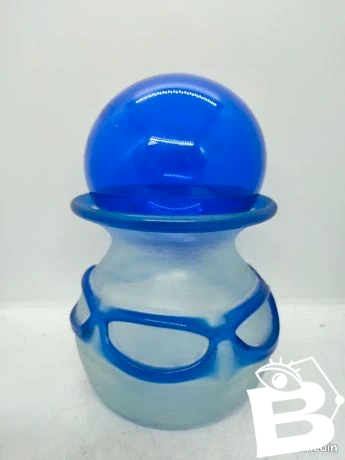 superbe vase italien dit scavo avec boule de verre en bon etat