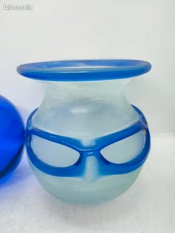 superbe vase italien dit scavo avec boule de verre en bon etat