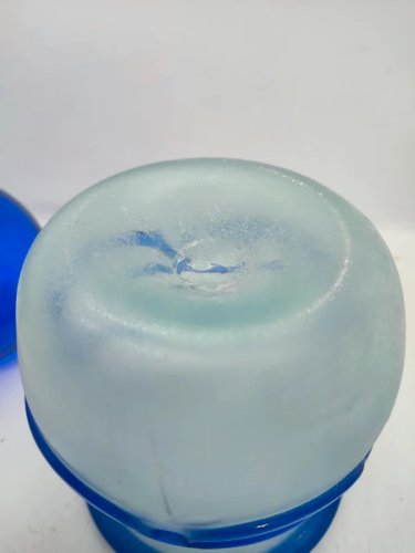 superbe vase italien dit scavo avec boule de verre en bon etat