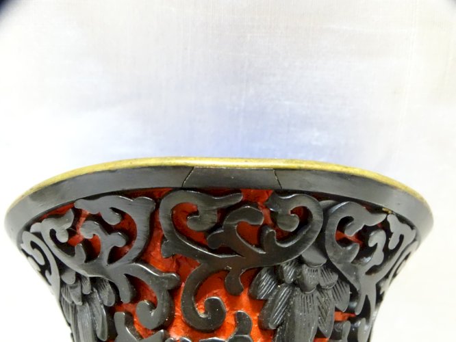 -SUPERBE VASE LAQUE DE CINNABAR LAQUE DE CINABRE ROUGE INTERIEUR EMAIL BLEU   D