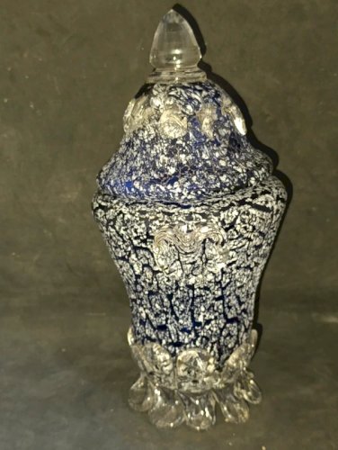 superbe vase pot couvert en verre typique murano en bon etat