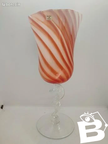 Superbe vase/coupe opaline et verre torsade dans le gout de murano en bel etat