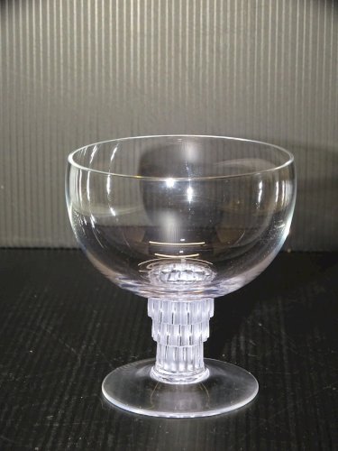 -SUPERBE VERRE A COGNAC CRISTAL Signé R. LALIQUE COLLECTION VITRINE    D