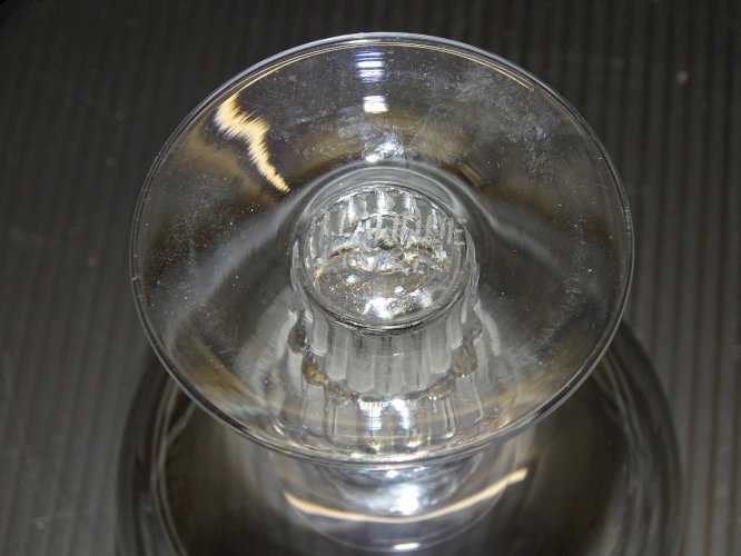 -SUPERBE VERRE A COGNAC CRISTAL Signé R. LALIQUE COLLECTION VITRINE    D