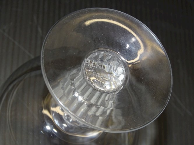 -SUPERBE VERRE A COGNAC CRISTAL Signé R. LALIQUE COLLECTION VITRINE    D