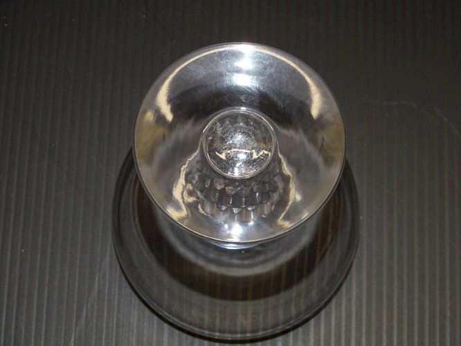 -SUPERBE VERRE A COGNAC CRISTAL Signé R. LALIQUE COLLECTION VITRINE    D
