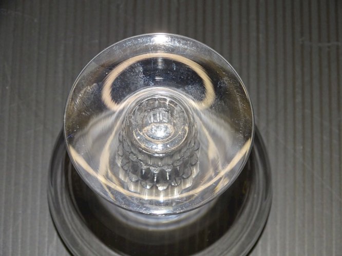 -SUPERBE VERRE A COGNAC CRISTAL Signé R. LALIQUE COLLECTION VITRINE    D