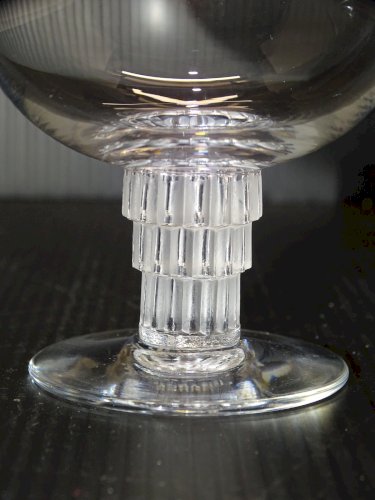 -SUPERBE VERRE A COGNAC CRISTAL Signé R. LALIQUE COLLECTION VITRINE    D