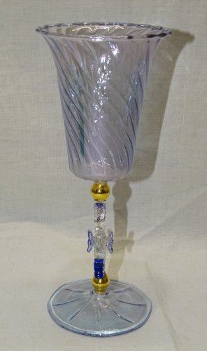 -SUPERBE VERRE A PIED VERRE DE VENISE JOLI PIED TRAVAILLE COLLECTION VITRINE   D