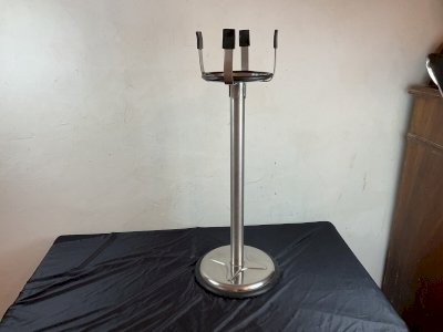 Champagne bucket stand restaurant