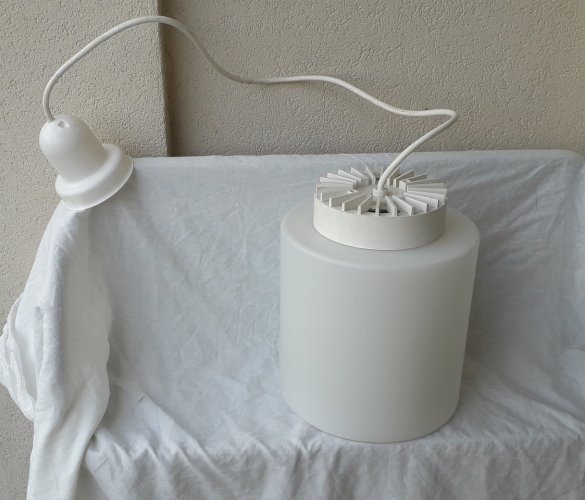 Suspension blanche en opaline Lita