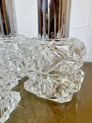 Suspension cascade vintage 3 feux – Verre moulé facetté & chrome, années 60/70