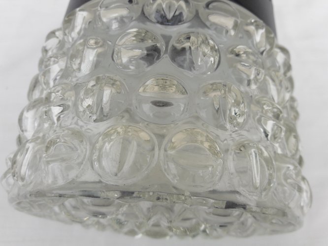 Suspension en métal et verre