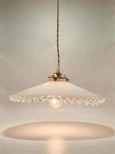 Suspension en opaline blanche