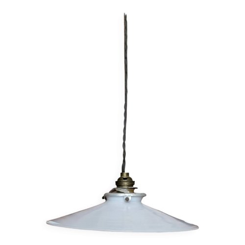 Suspension en opaline