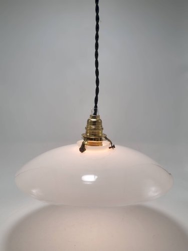 Suspension en opaline