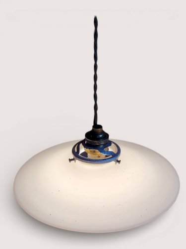 Suspension en opaline